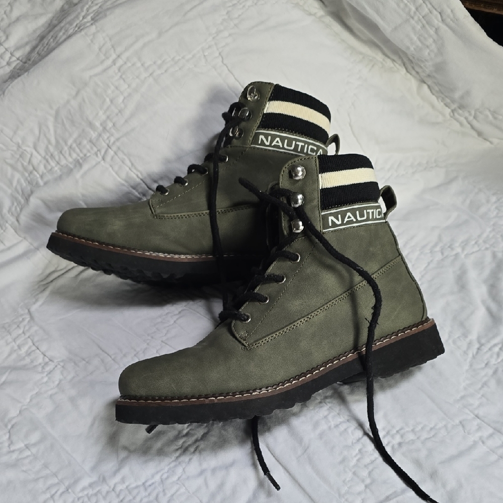 Nautica Women's Olive Lace-Up Boots